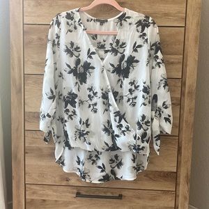 WEST KEI - Allan Surplice Tie Sleeve Hi Lo Blouse - White - Medium